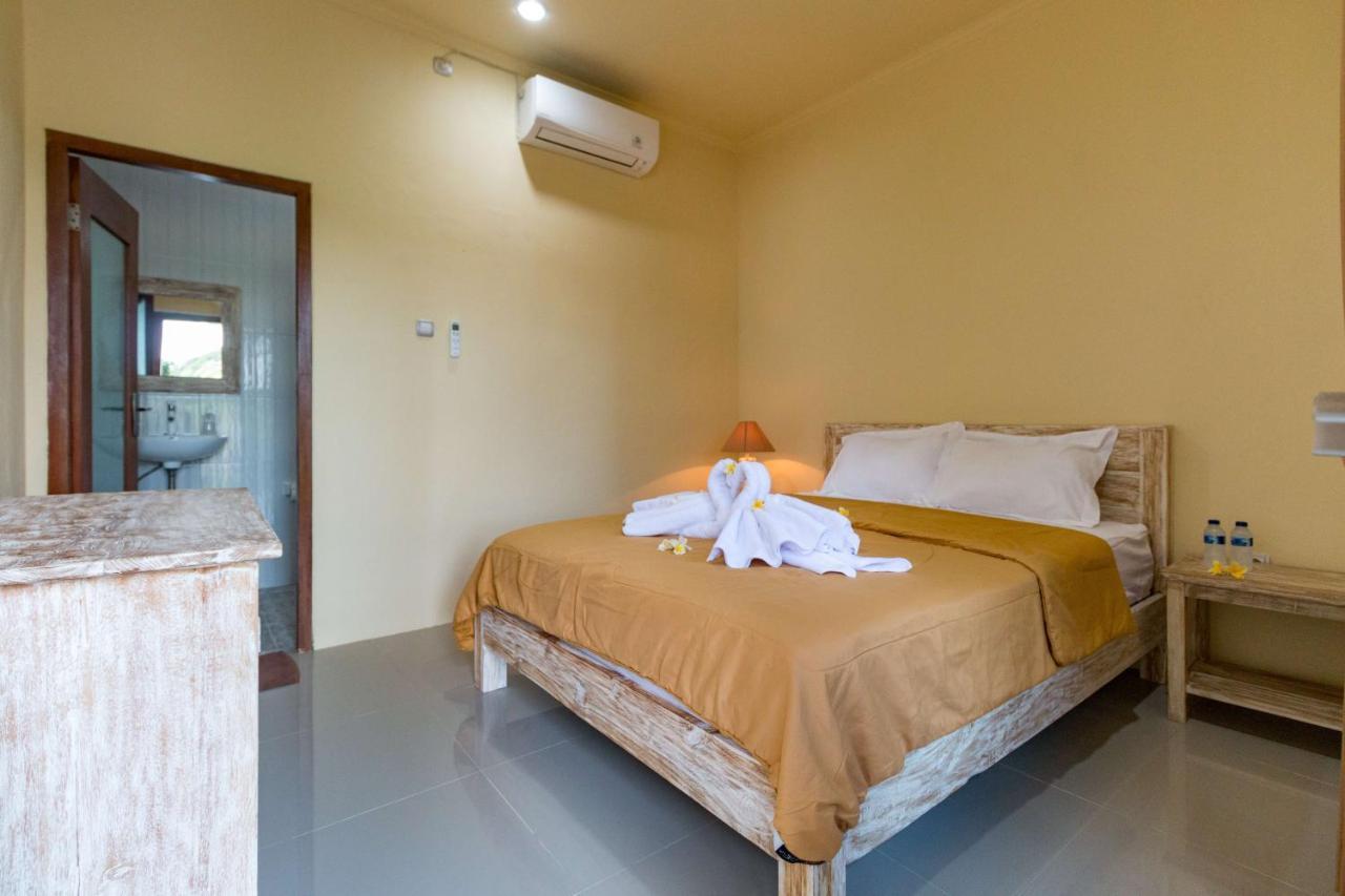 Dicky Guest House 2 Batu Bolong Canggu Esterno foto