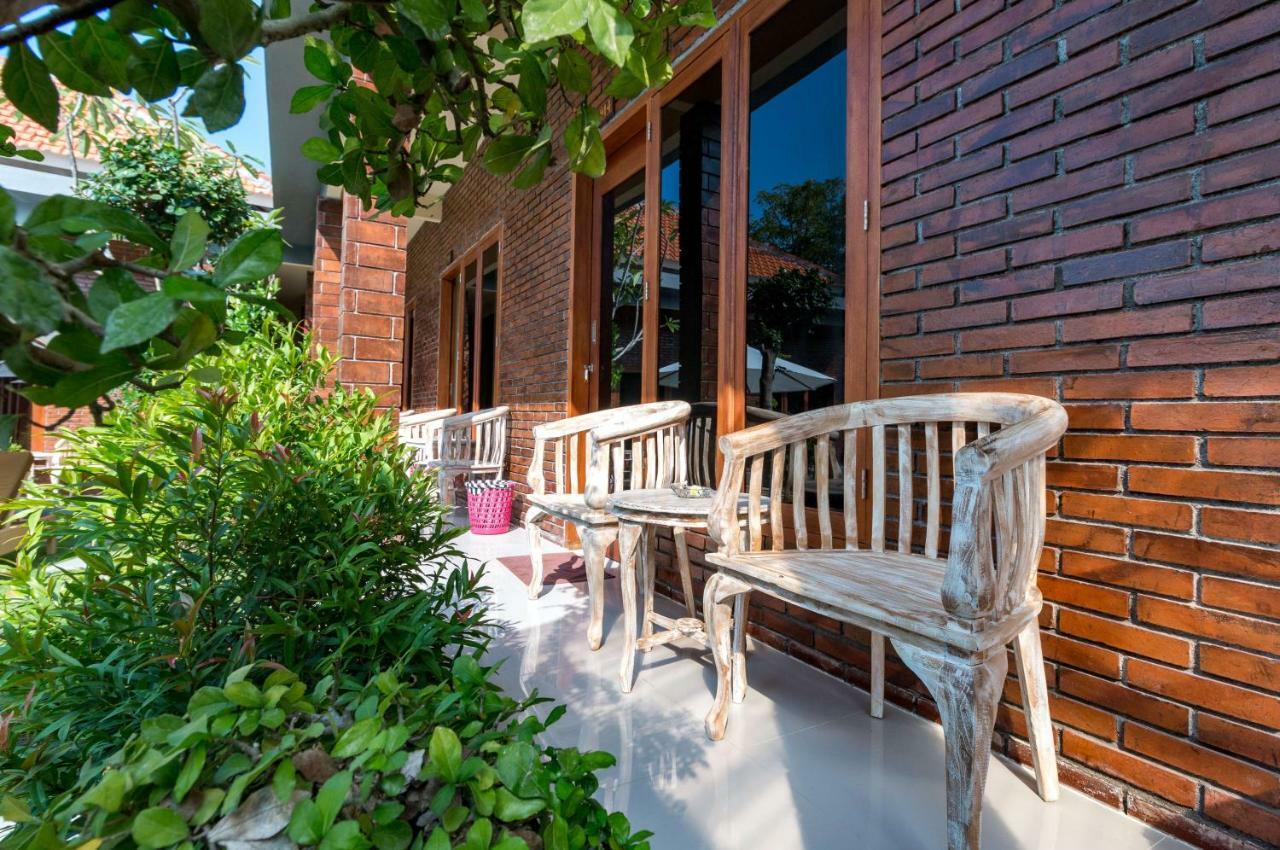 Dicky Guest House 2 Batu Bolong Canggu Esterno foto